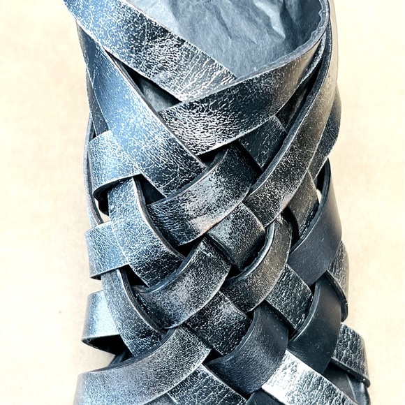 MARSELL LEATHER GLADIATOR SANDALS IN ACCIAIO-NERO WITH A ZIPPER ON BACK - Picture 5 of 13